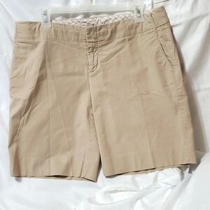GAP Women's Size 10 Khaki Shorts